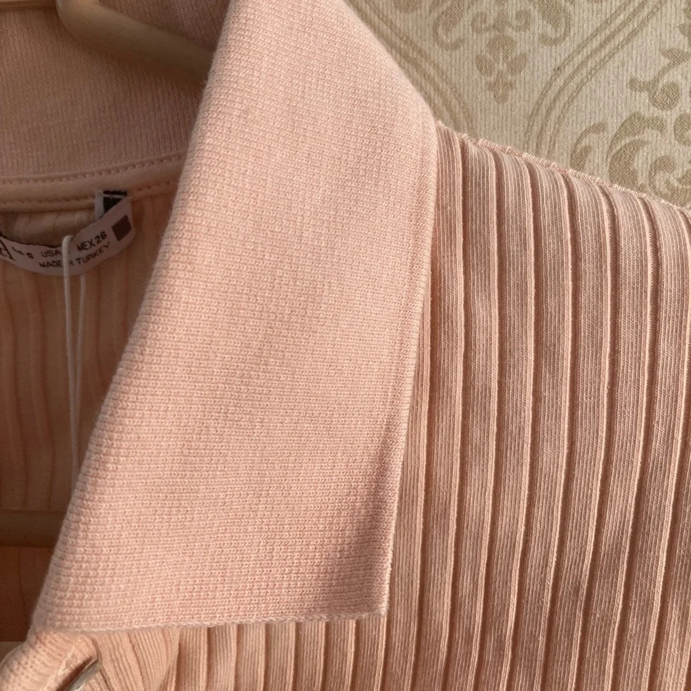 ZARA Ribbed Tshirt - Picture 4 of 5